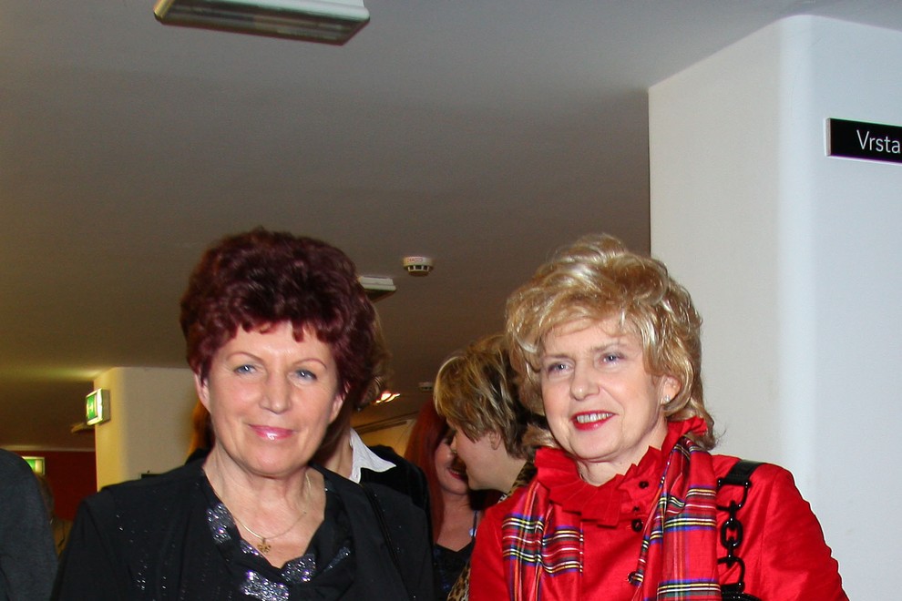 Zdenka Cerar in Jasmin Petan Malahovsky.