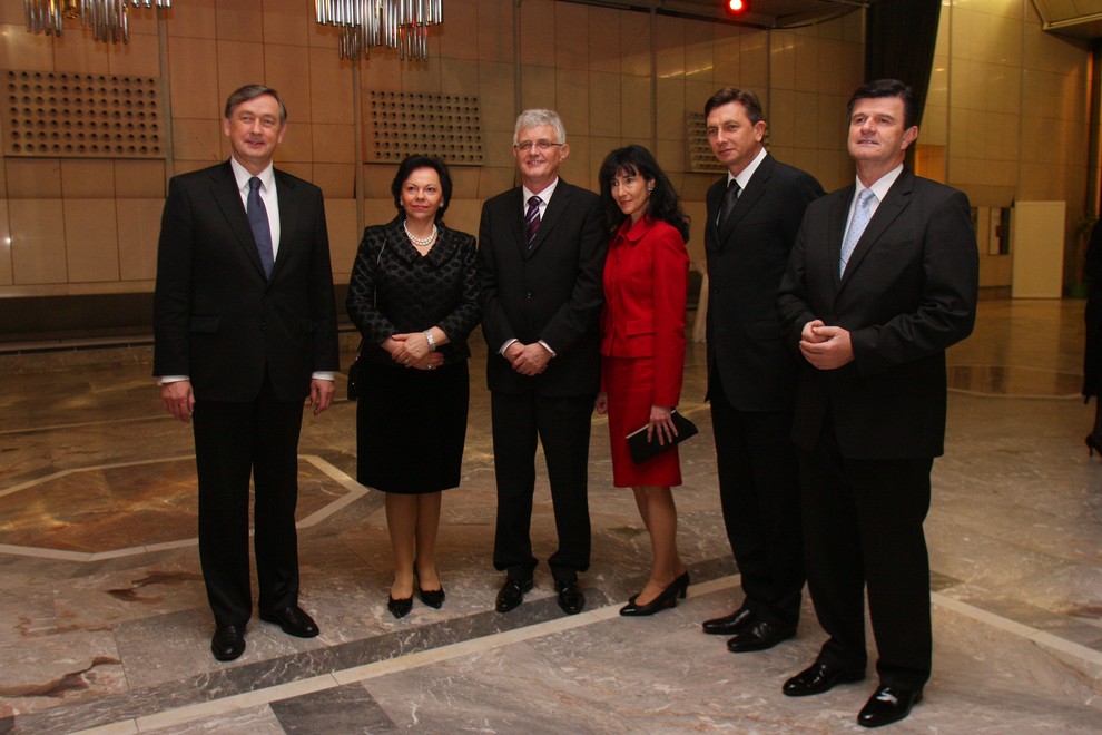 Predsednik RS dr. Danilo Türk s soprogo, predsednik DZ Pavel Gantar, predsednik Vlade RS Borut Pahor s spremljevalko in ...