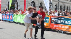 53. tek ob žici 17