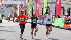 53. tek ob žici 19