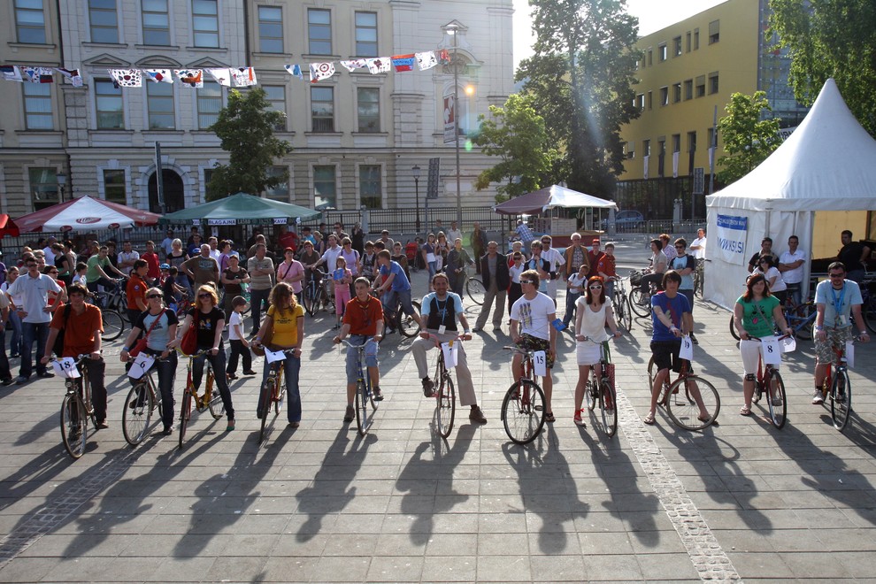 V Kranju so organizirali tudi dražbo koles.
