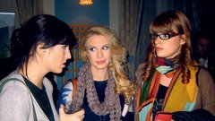 Medijsko priljubljene manekenke Valentina Lacovich, Tara Zupančič in Karin Škufca so v poročnih kreacijah moškemu občinstvu pošteno jemale dih.