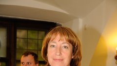 Mojca Menart