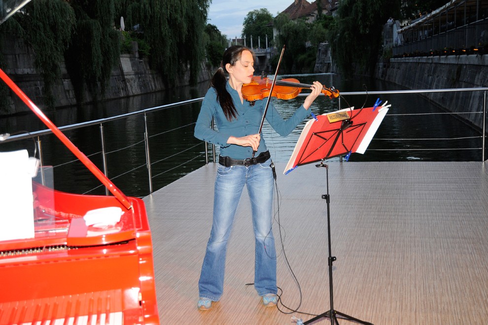 Anja Bukovec