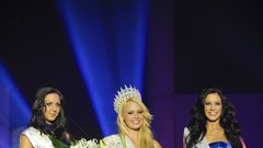 Rebecca Kim Lekše, Nastja Hercog in Ana Lipovšek so lepotice, ki so pobrale vse lepotne nazive Miss Earth 2011.