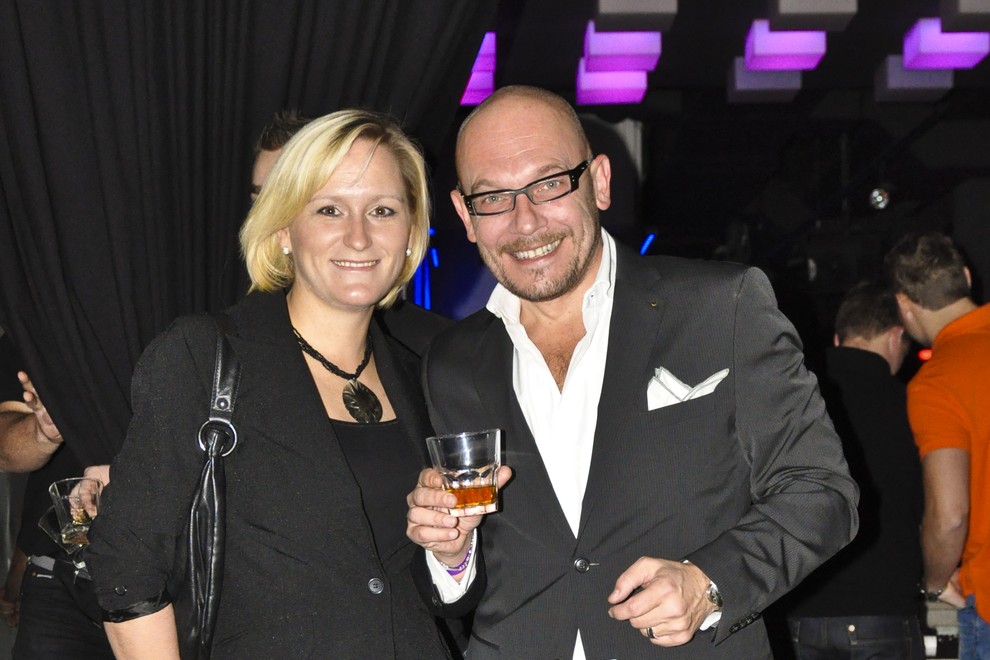 Na Playboyevi zabavi sta nazdravila tudi predstavnika podjetja G3 Spirits - brand menedžerka Karmen Govejšek in član uprave Slavc Grčar. 