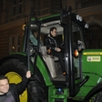 Branko Đurić - Đuro na premiero kar s traktorjem