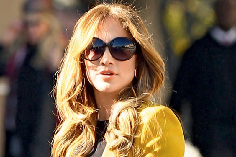 Jennifer Lopez prodaja zaročni prstan (foto: Profimedia.si)