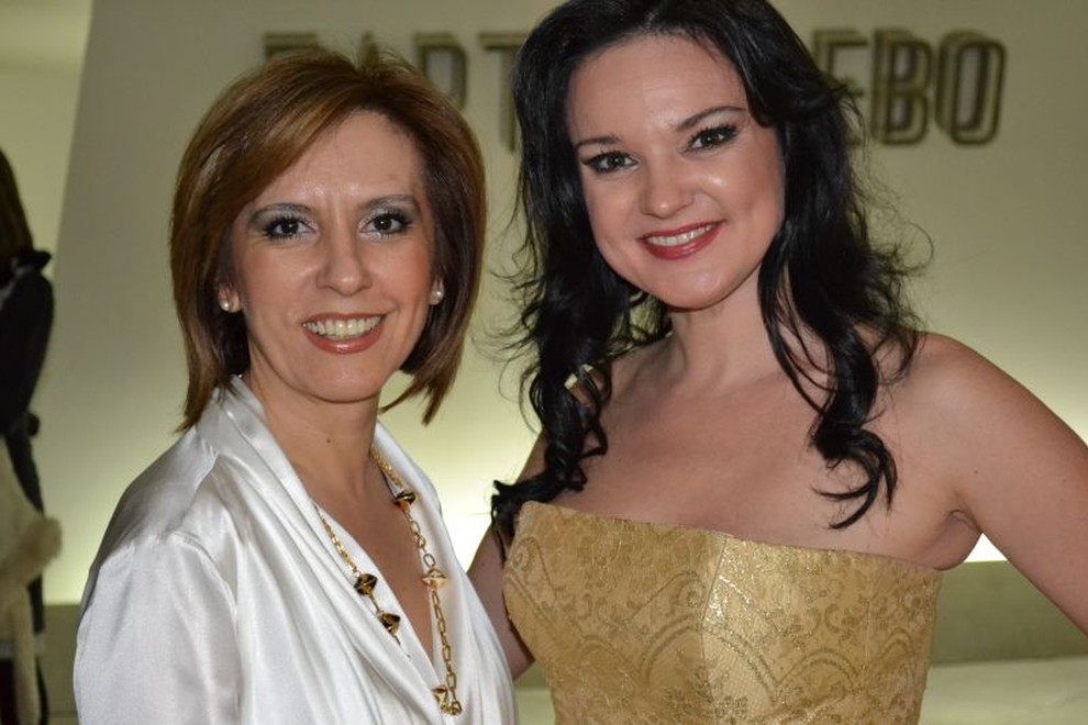 Ministrica za kulturo Republike Makedonije Elizabeta Kančevska-Milevska in Alenka Gotar 