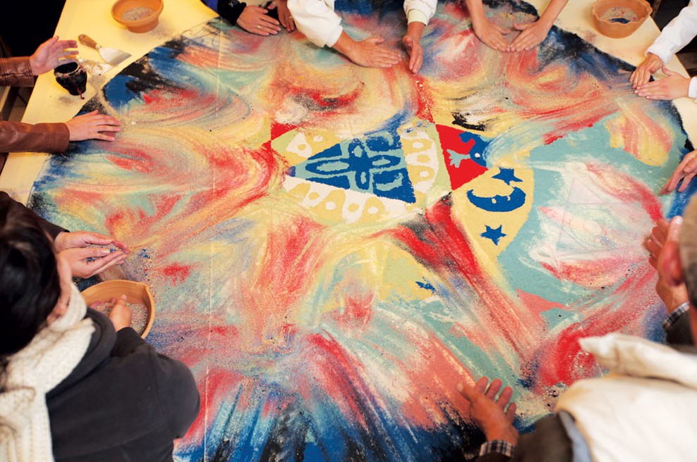 Mandala - govorica svetlobe, s katero boste odkrili, kdo v resnici ste (foto: Lojze Kalinšek, Igor Pustovrh, Irena Gayatri Horvat)