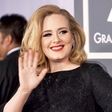 Adele: Očeta bi pljunila