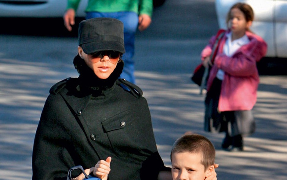 Victoria Beckham s sinčkom Cruzom. (foto: Profimedia.si)