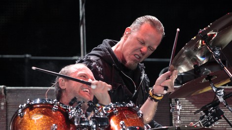 Metallica odpovedala prihajajočo turnejo: James Hetfield se vnovič bori z odvisnostjo
