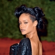 Rihanna: Pristala na infuziji