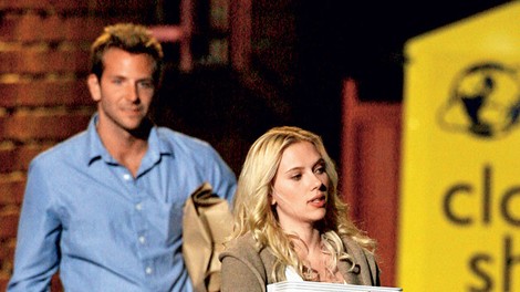 Bradley Cooper in Scarlett Johansson: Na romantični večerji