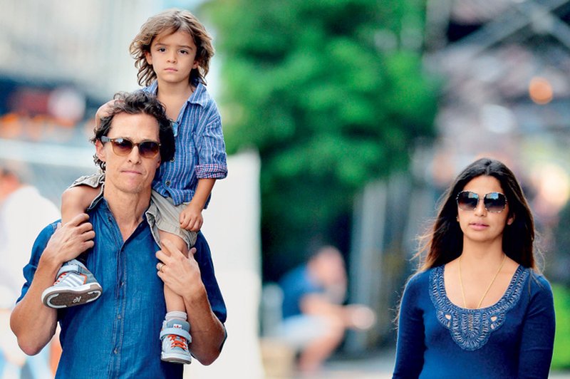 Matthewa McConaughey z družino. (foto: Profimedia.si)