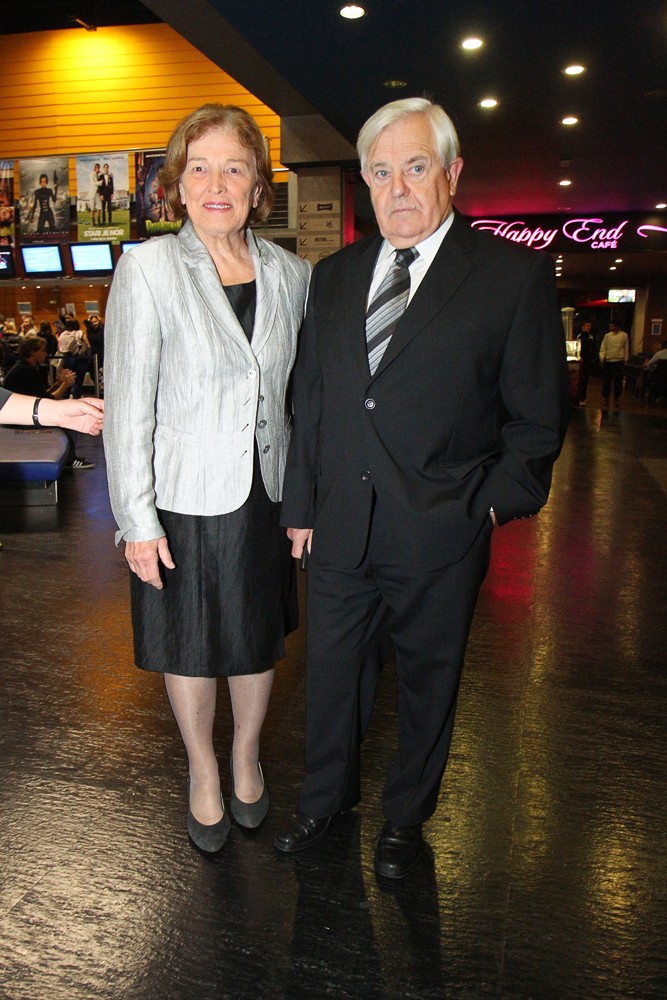 Milan Kučan je ena ključnih osebnosti slovenske politične zgodovine, ki je zaznamovala prehod države iz socialističnega sistema v samostojno demokracijo. …