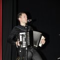 Janu se je na odru pridružil tudi glasbenik in producent Martin Štibernik.