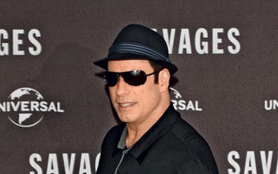 John Travolta: Bivši ljubimec ga ne spusti iz svojih krempljev