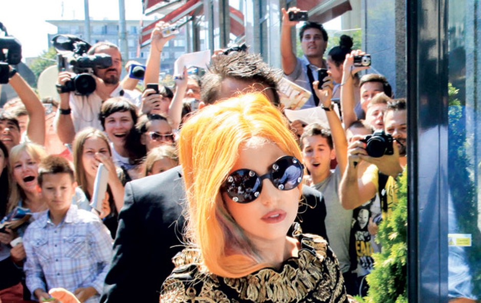Lady Gaga bo v dokumentarcu o svojem življenju svetovala, kako postati uspešen in bogat, spregovorila pa bo tudi o svoji odvisnosti od kokaina. (foto: Shutterstock)