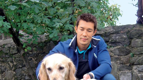 Taiji Tokuhisa: Žaluje za psičko