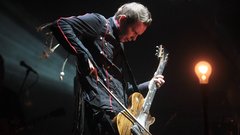 
                                                         Sigur Ris