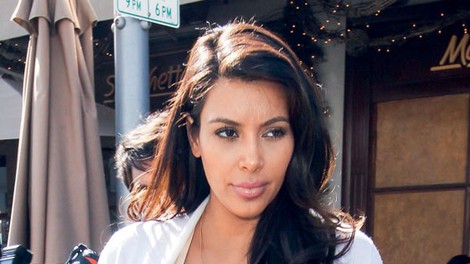 Kim Kardashian končno tudi uradno ločena