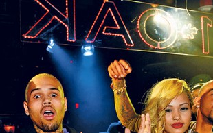 Chris Brown potrdil, da ni več z Rihanno