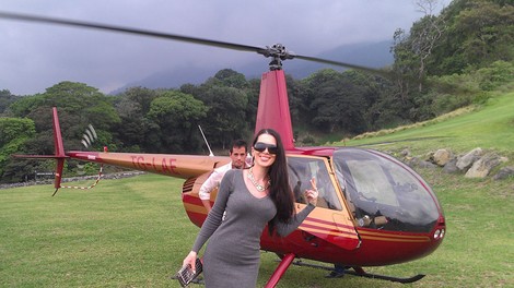Iris Mulej: S helikopterjem nad vulkan