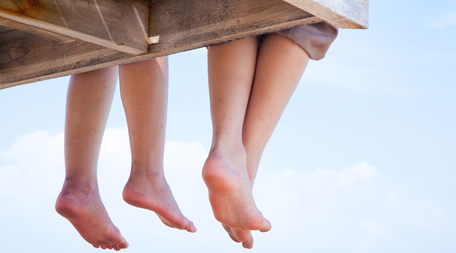 To poceni živilo odstrani kurja očesa in glivice, grobe pete pa postanejo spet mehke in gladke (foto: Shutterstock)