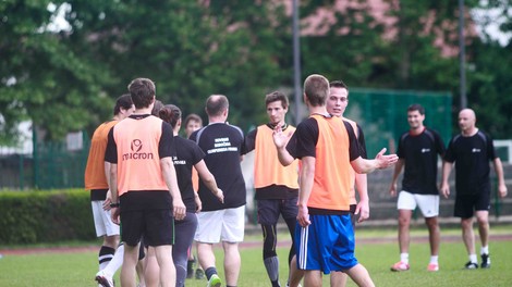 Fotografije s piknika novinarjev in smučarske zveze