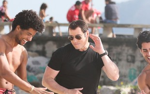 John Travolta ga biksa v Riu