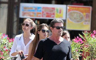 Sylvester Stallone z družino letuje v Monaku