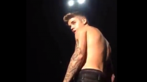 Bieber na odru (znova) z obrazom ujel plastenko