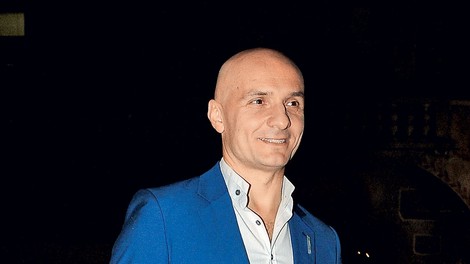 Branko Čakarmiš nakupoval novoletne okraske