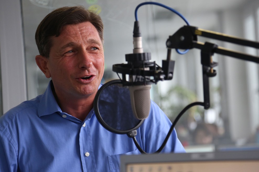 Predsednik Pahor na Instagramu: "Zdi se mi, da sem žrtvoval družino ..." (foto: Radio 1)