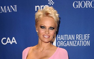 Pamela Anderson se je poročila z bivšim