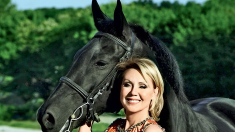 Lepa Brena