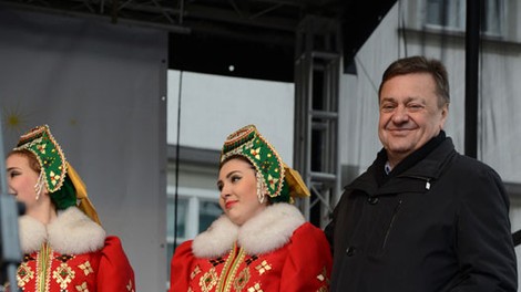 Rusko pustovanje na Pogačarjevem trgu v Ljubljani