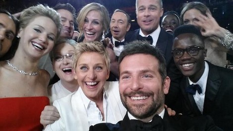 Ellen DeGeneres ima najboljšo fotografijo s podelitve oskarjev