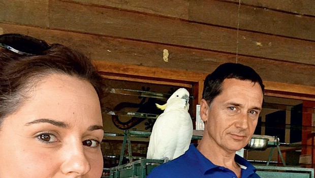 Katarina je pojasnila, da so kakaduji v Avstraliji kot naši golobi in da letajo povsod, prav tako pa neprijetno vreščijo. (foto: osebni arhiv)