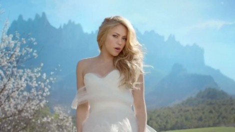 Shakira si je nadela poročno obleko