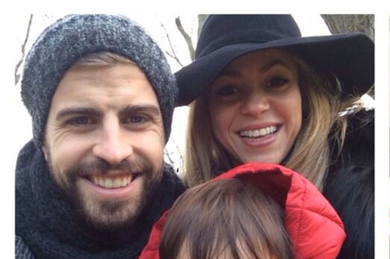 Gerard Pique, Shakira in sinček Milan (foto: Profimedia)