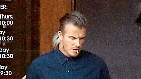David Beckham bežal pred paparaci in padel