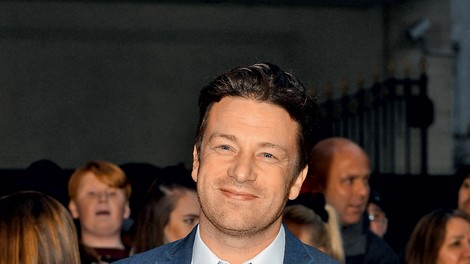 Jamie Oliver zaposlil pedofila!
