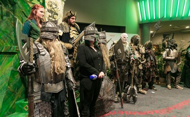 Bitka petih vojska v Cineplexx pritegnila ljubitelje Tolkienovih legendarnih zgodb
