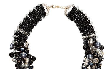 Naj bo praznični nakit kar najbolj opazen