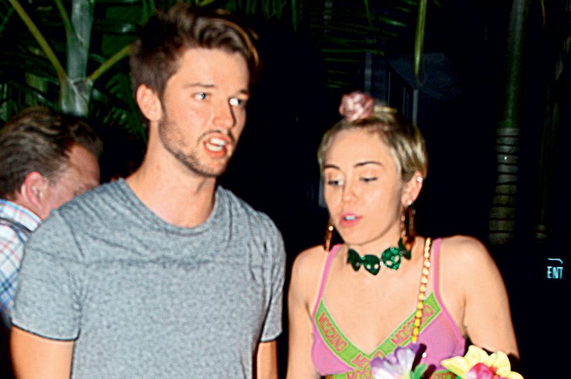 Miley Cyrus njen novi fant navdihuje, trdi astrologinja (foto: profimedia)