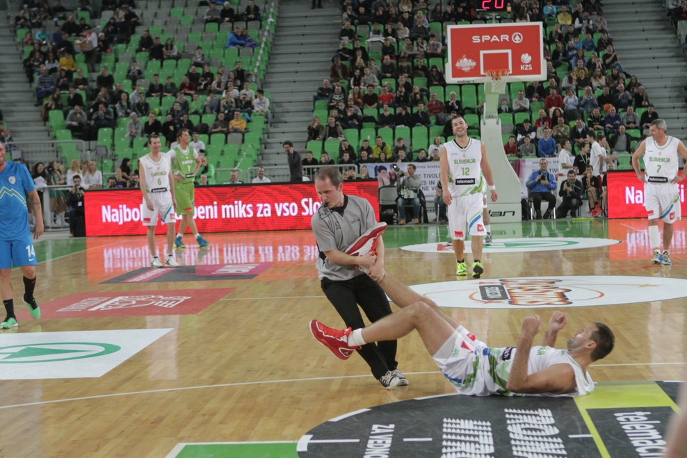 Fotogalerija s tekme All Stars: ko nogometaši in košarkarji združijo moči