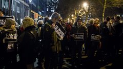 
                                                         Odmevi po terorističnem napadu na uredništvo Charlie Hebdo v Parizu!